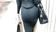 Butterface Yet Amazing Bubblebutt In Black Dress